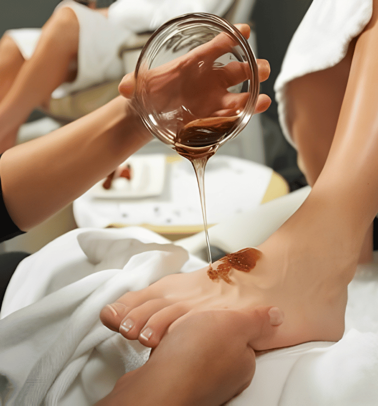 <span>08</span> Milk And Honey Spa Pedi